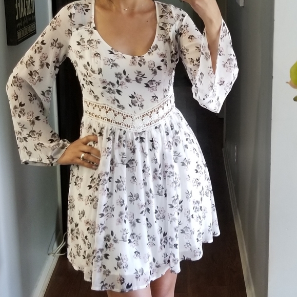 👗HOLLISTER DRESS - Picture 8 of 9